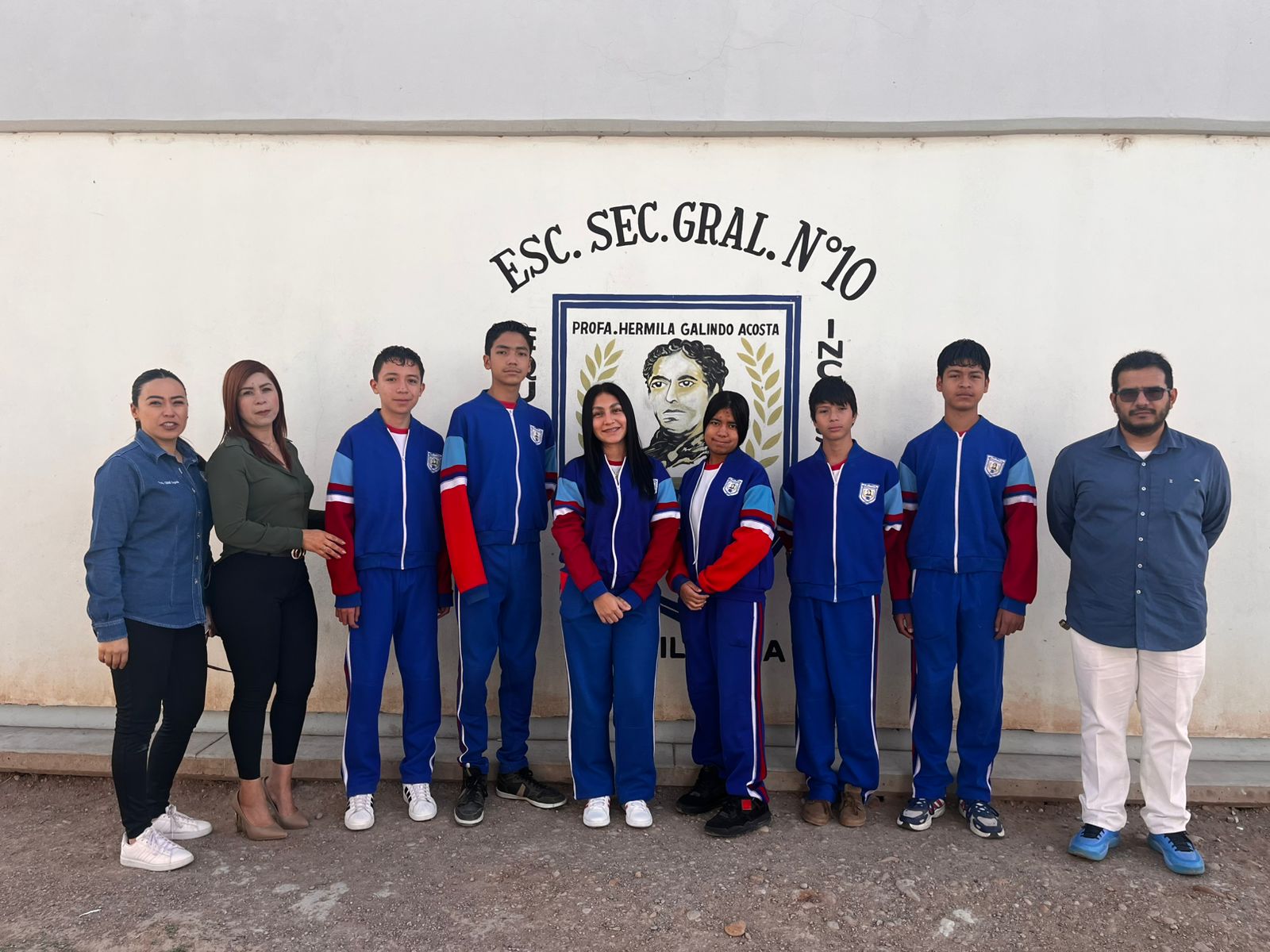 Actividad escolar y comunitaria en Río Dorado